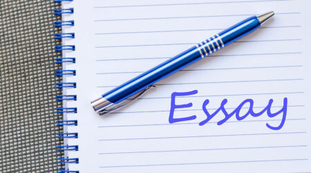 Essay writing – Tips to choose topics and find the best tutors