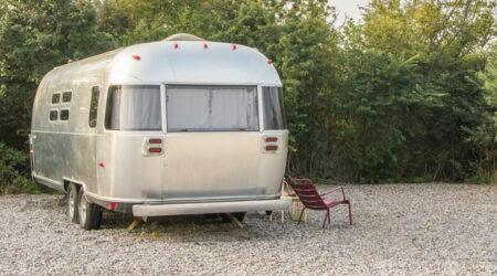 Pros and cons of a mobile home