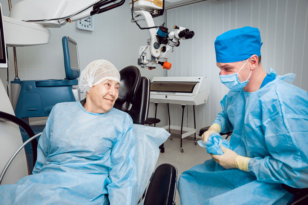 Cataract surgery – 6 things to know