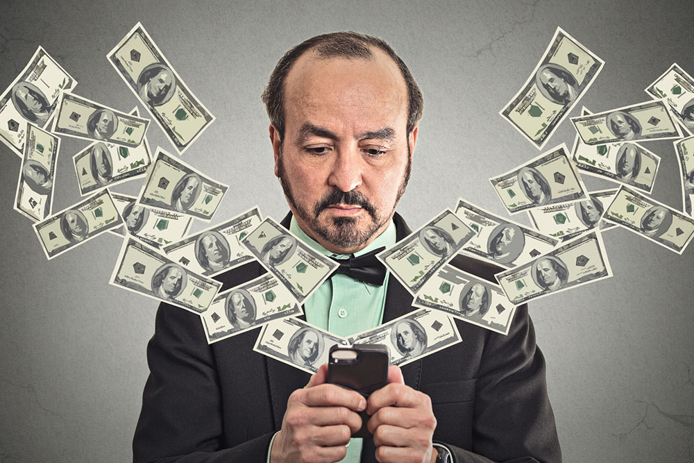 Pros and cons of using online money transfer facilities