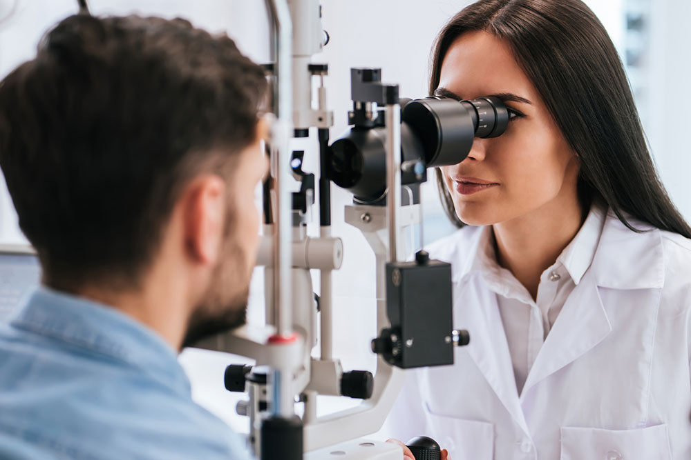 9 tips to find the right ophthalmologist